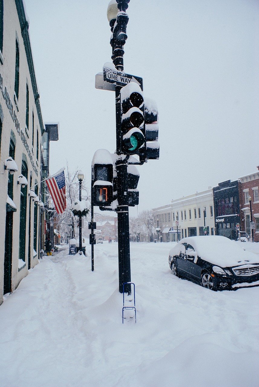 Creating a Family Emergency Plan for a Snow Storm