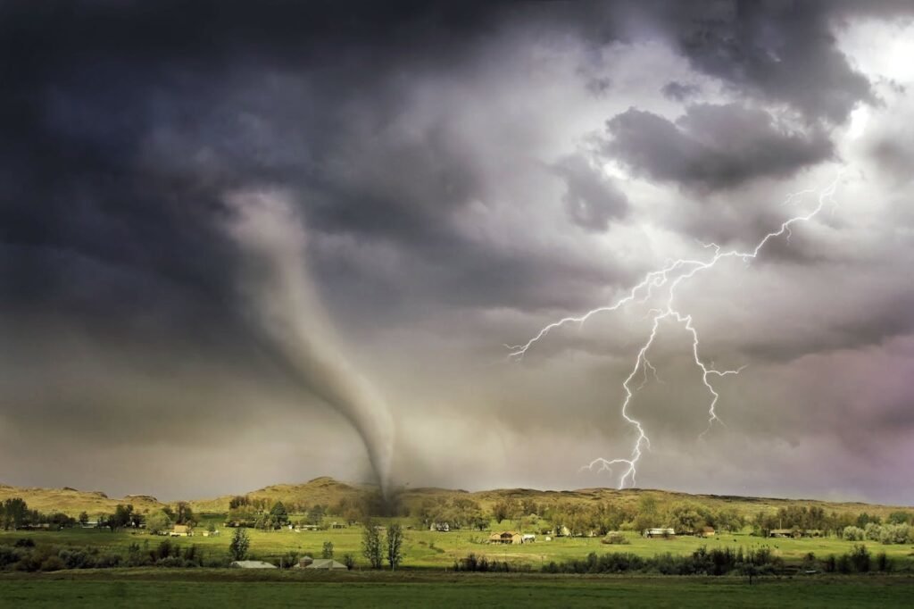 How to Plan for and Survive a Tornado: Emergency Preparedness Plan